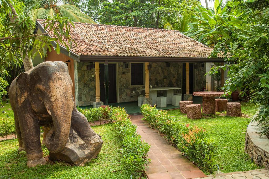 Villa Pinnawala Ngoại thất bức ảnh
